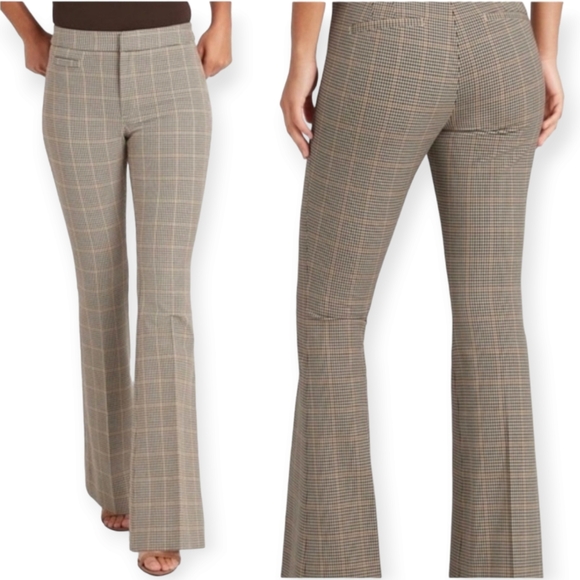 Banana Republic Highrise Flare - Picture 2 of 10